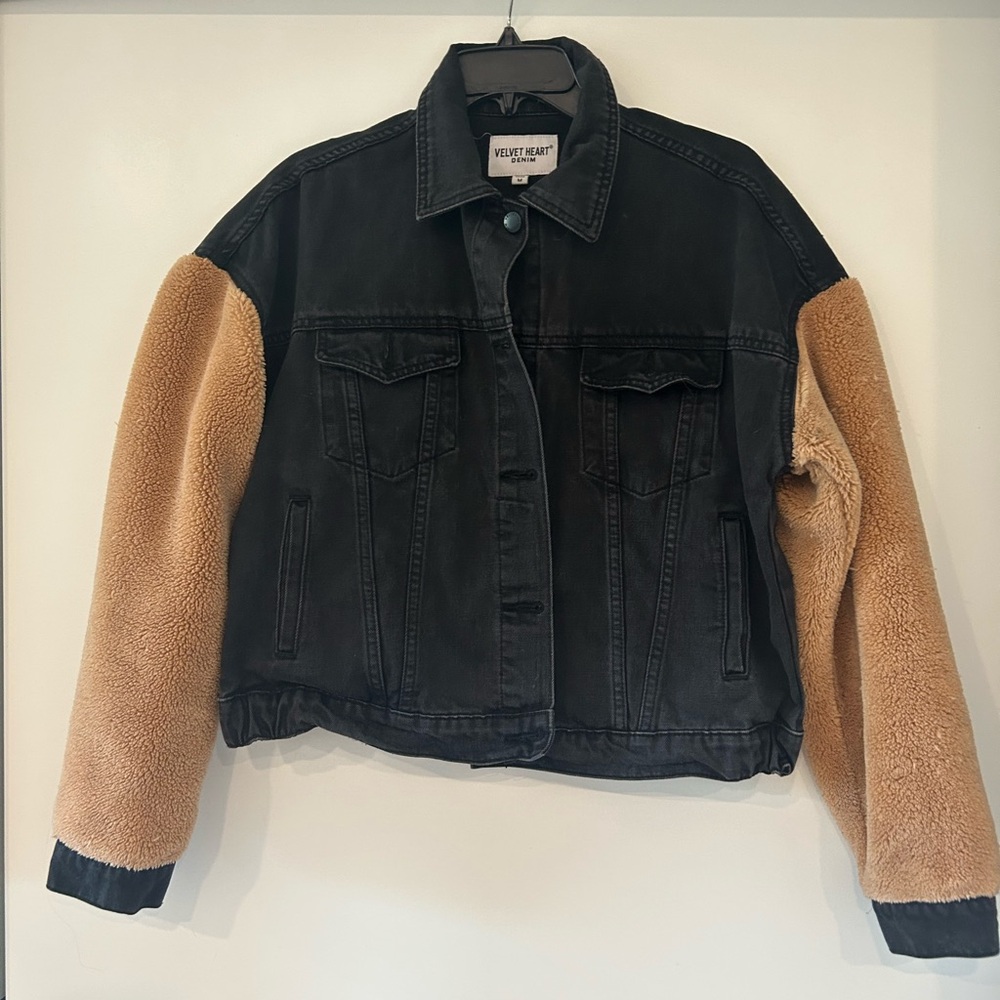 Velvet Heart Black Denim Jacket with Tan Sherpa Sleeves